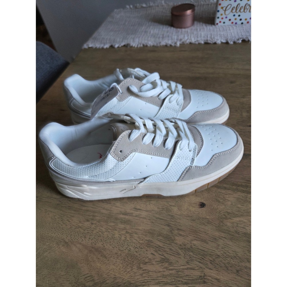 American Eagle womens White Beige Low Top Court Sneakers 0414-6530-676 US 11 NWT